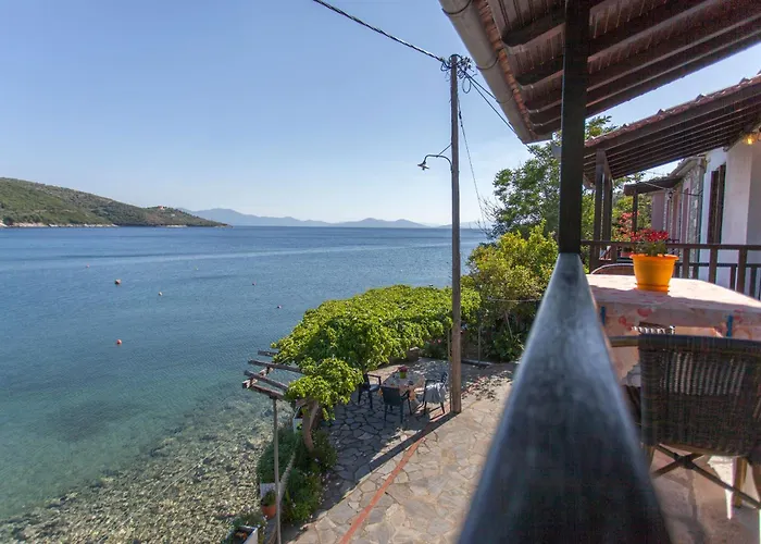 Nikoleri & Lägenhet *