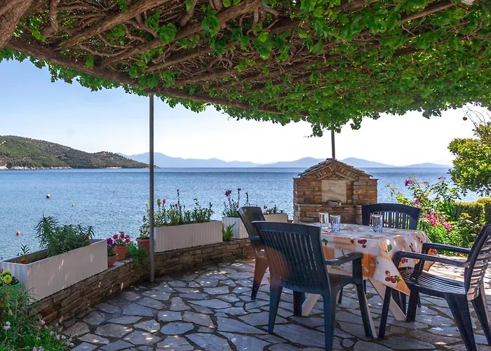 Nikoleri & Lägenhet *