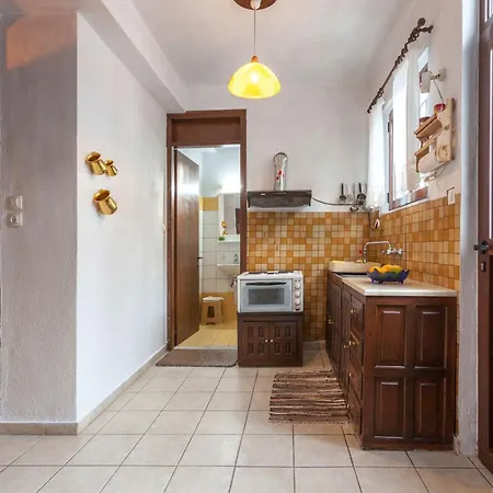 Nikoleri & Apartmán Lefokastro
