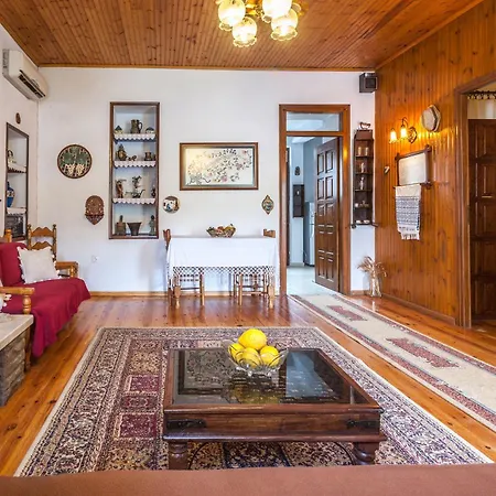 νικολέρη στούντιο και Διαμέρισμα